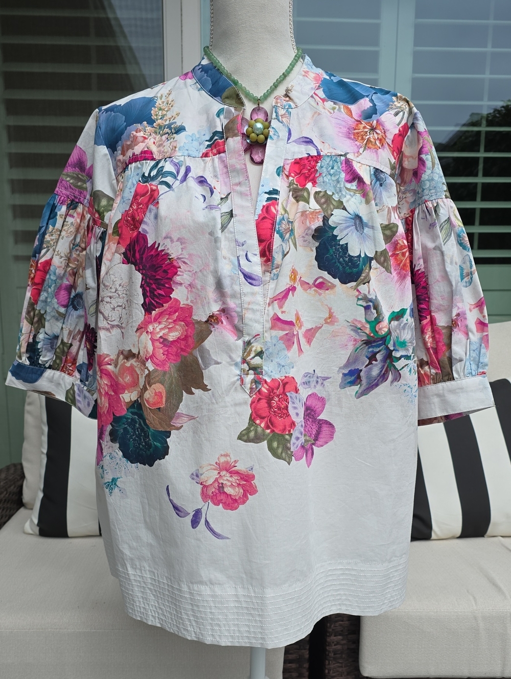 Anthropologie Multicolor Floral Button-Front Blouse in White, Pink & Blue